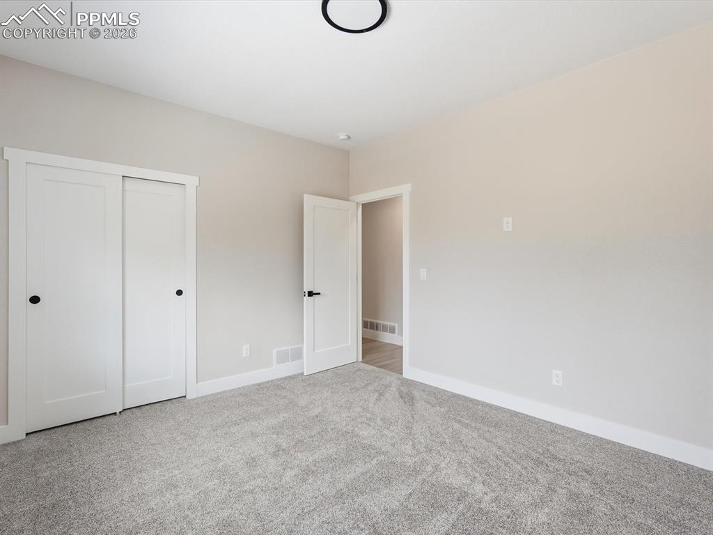 Image 33 of 46: Bedroom