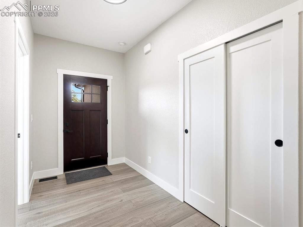 Image 5 of 46: Entry