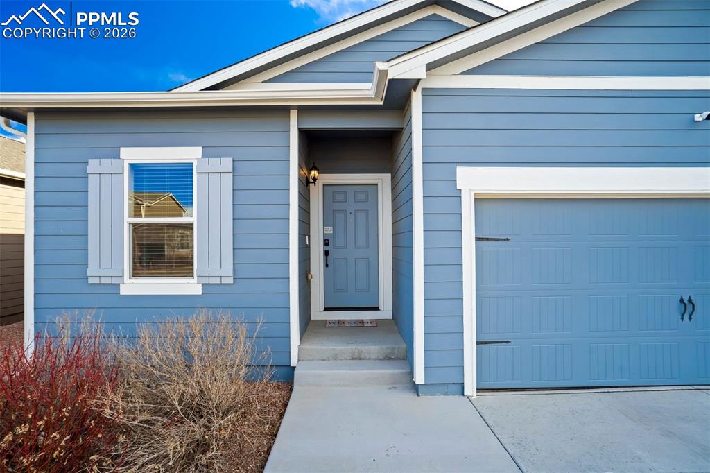 Image 41 of 41: Entry