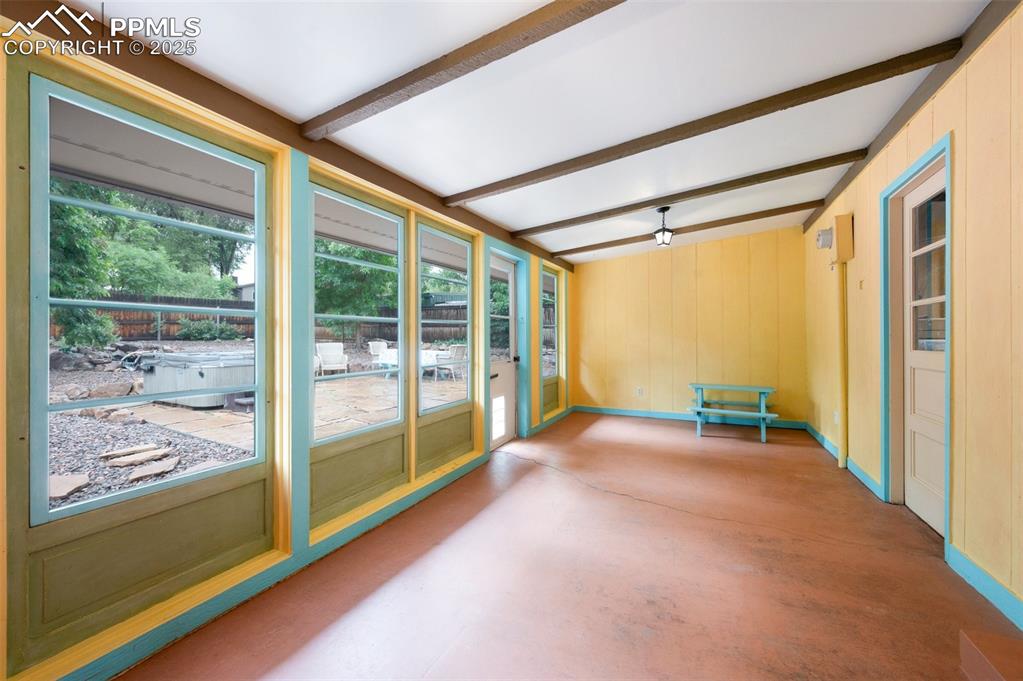 Image 12 of 46: Sun Room