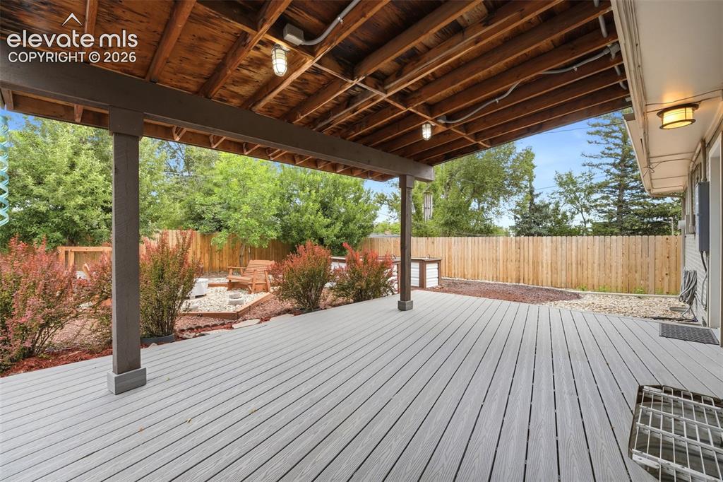 Image 43 of 48: Deck