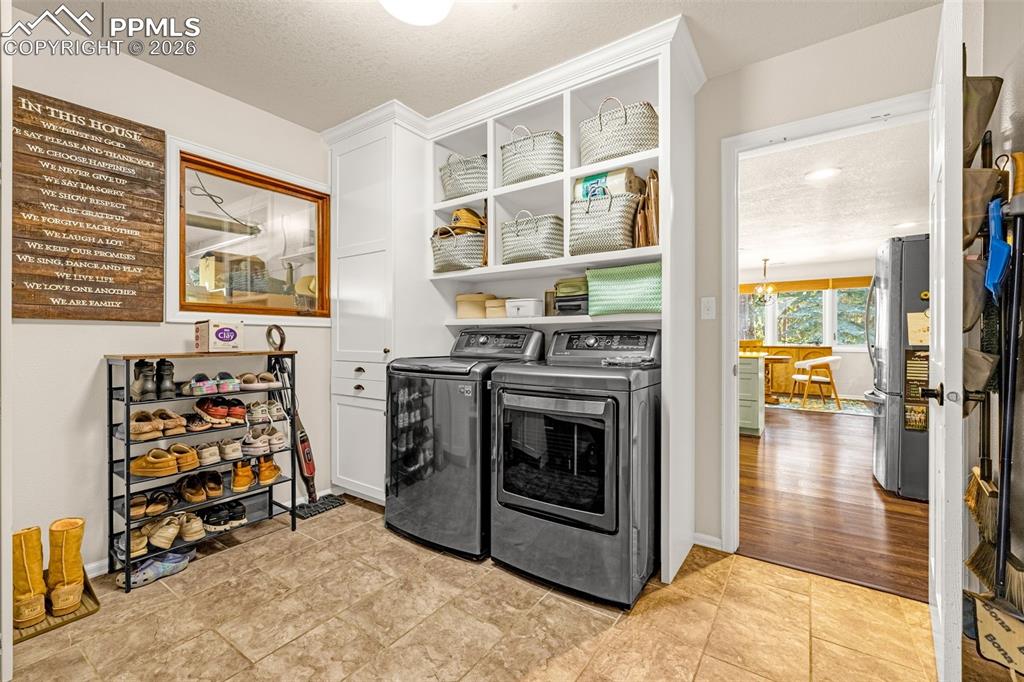 Image 10 of 47: Laundry