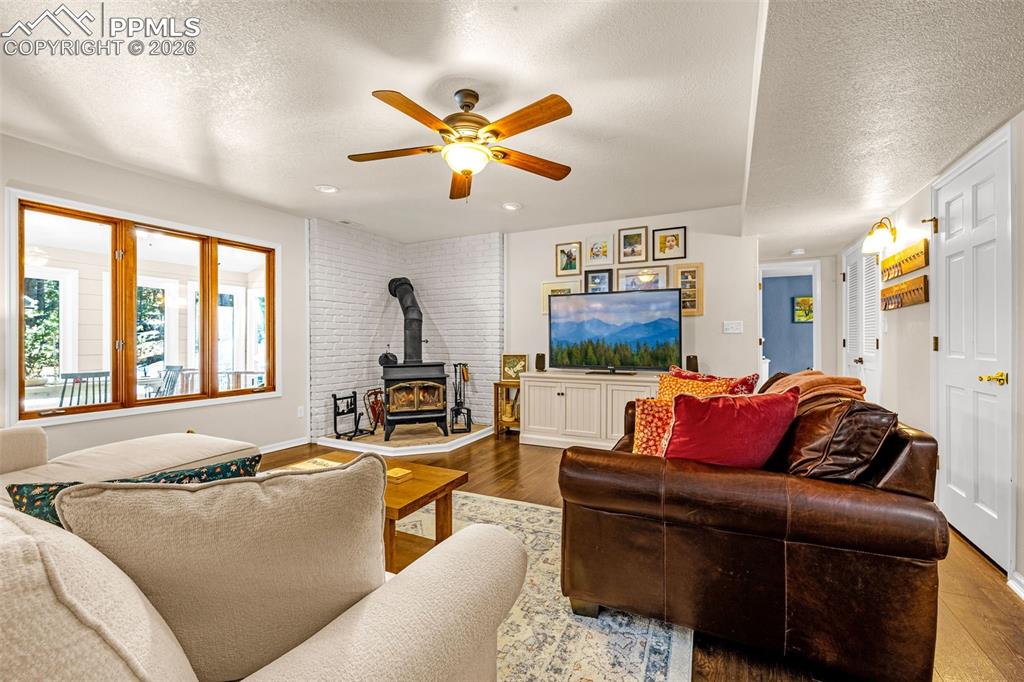 Image 11 of 47: Living Room