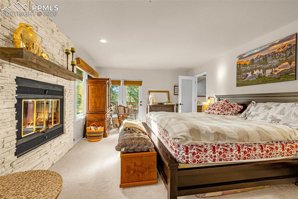 Image 30 of 47: Bedroom