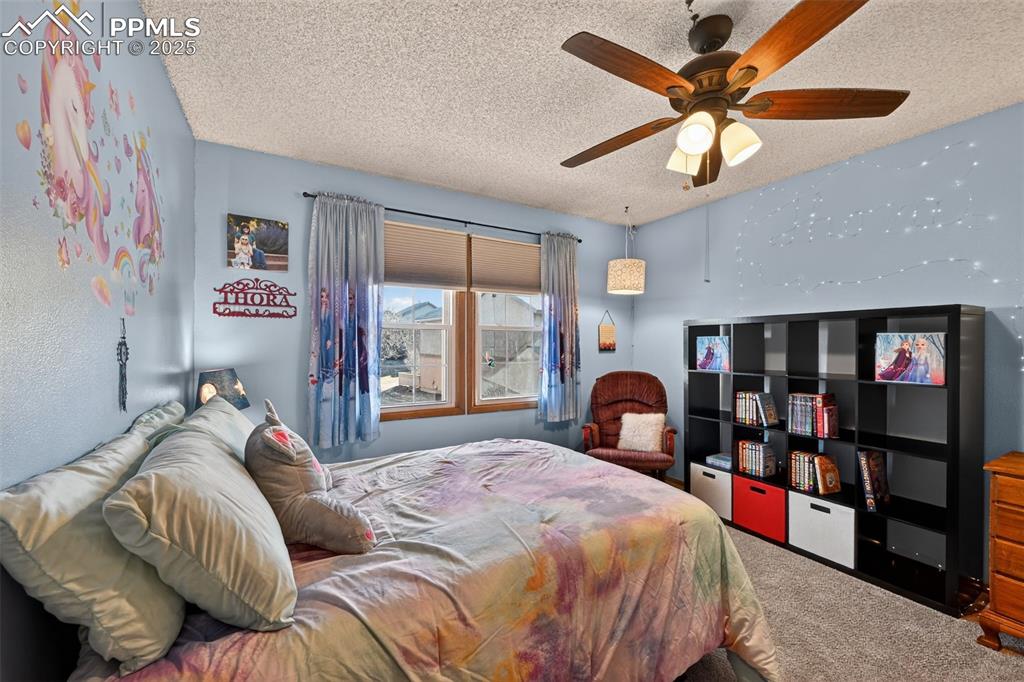 Image 25 of 38: Bedroom