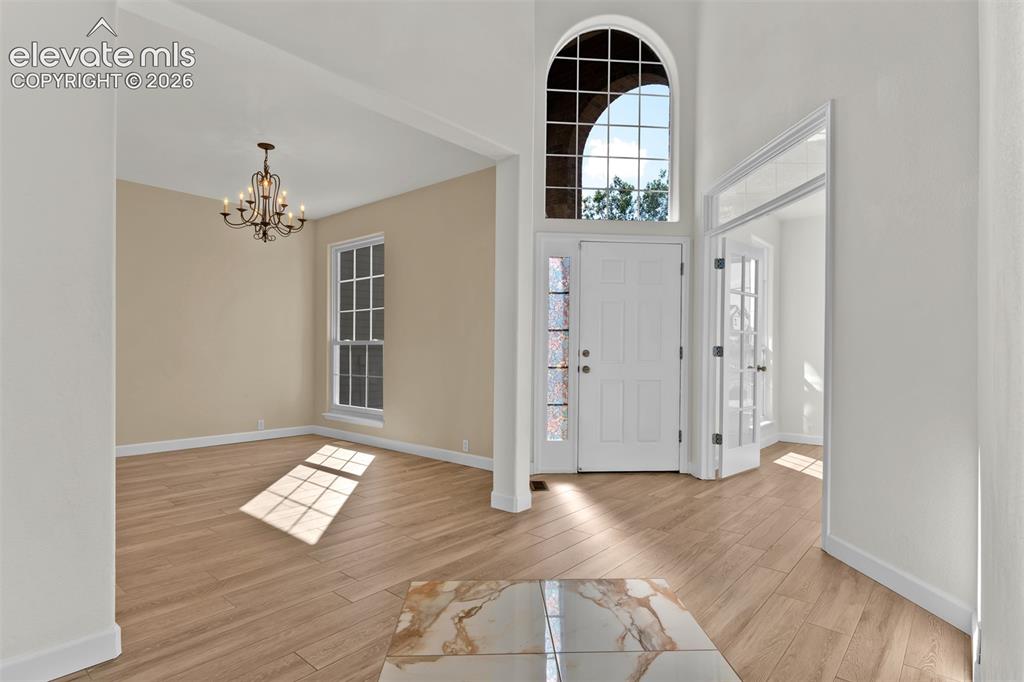 Image 9 of 50: Entry