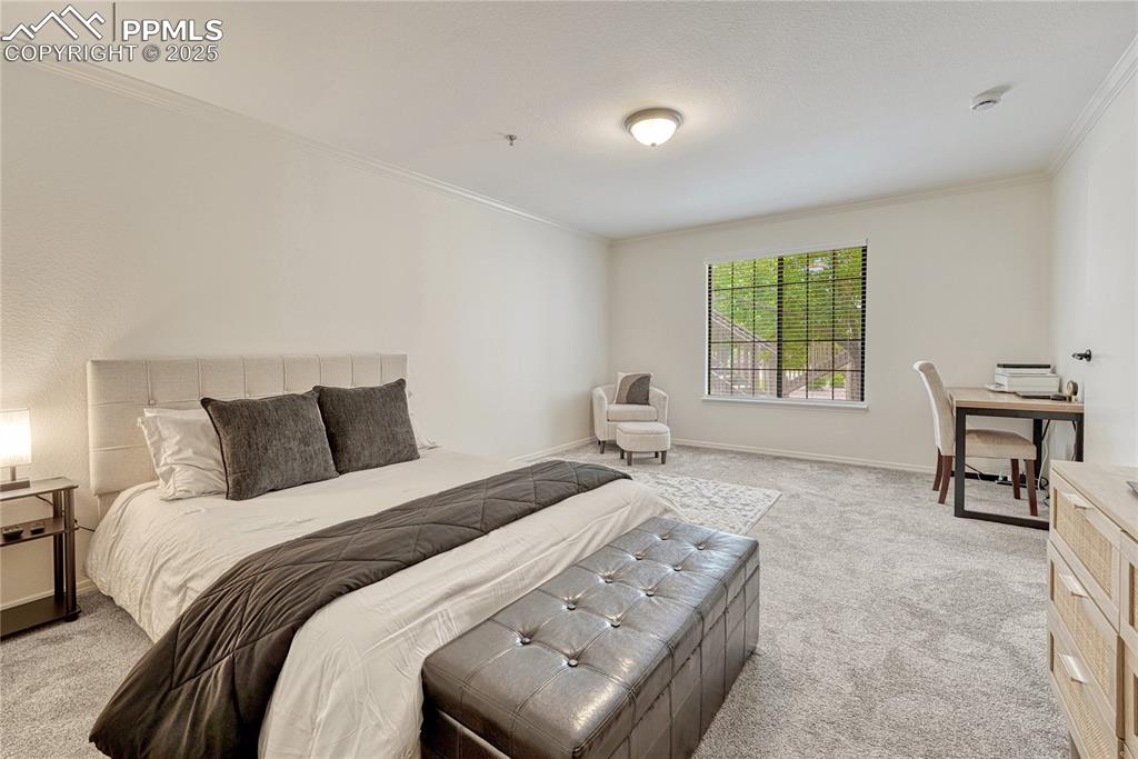 Image 18 of 46: Bedroom