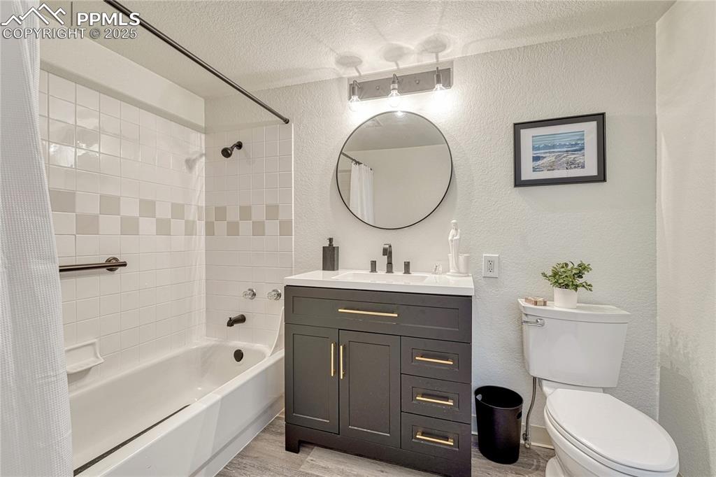 Image 28 of 46: Master Bathroom
