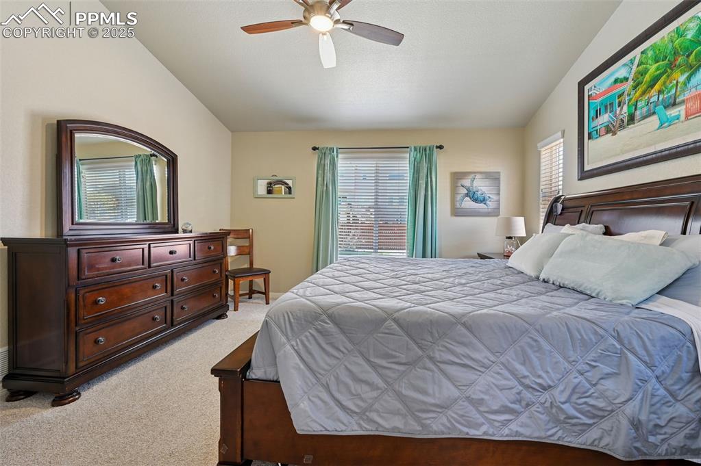 Image 19 of 42: Bedroom