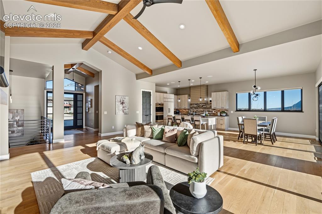 Image 11 of 50: Living Room