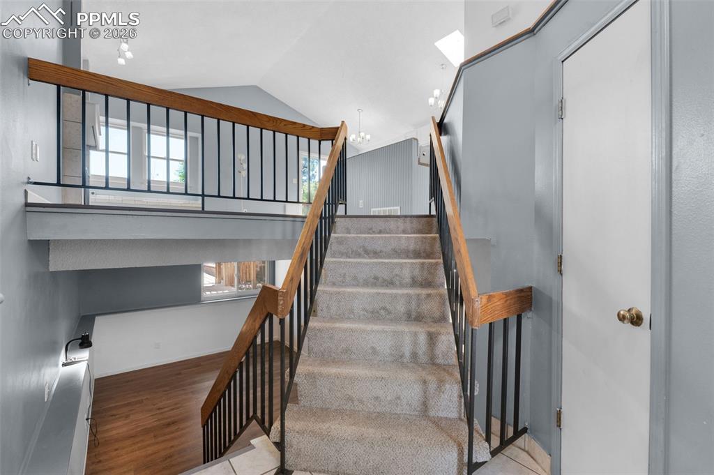 Image 16 of 33: Bedroom