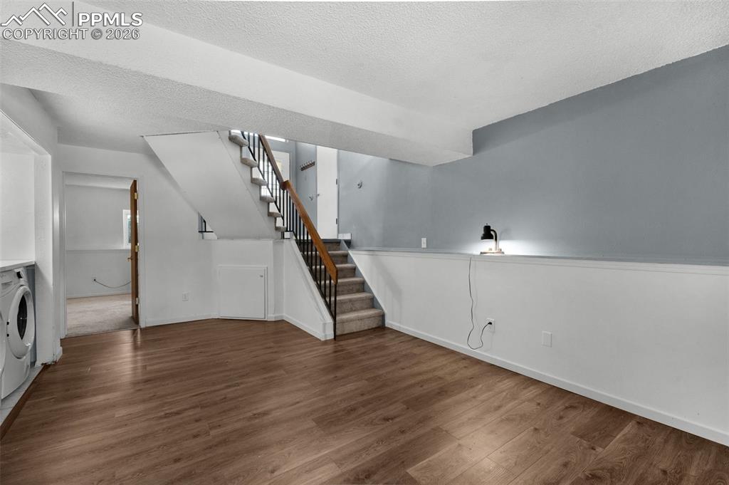 Image 18 of 33: Bathroom