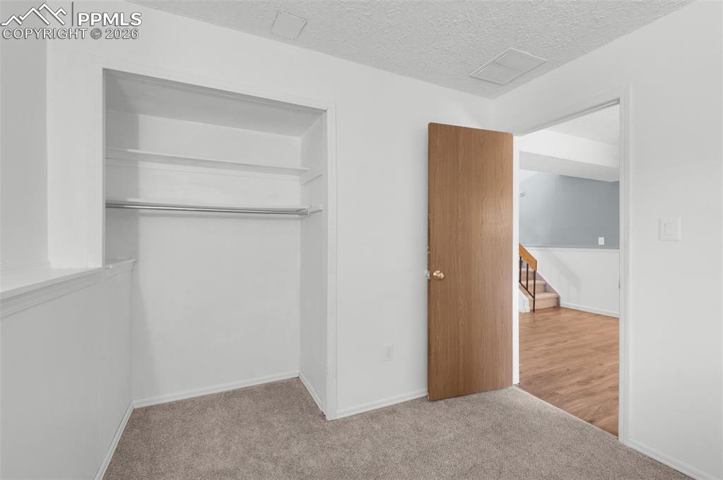 Image 25 of 33: Bedroom