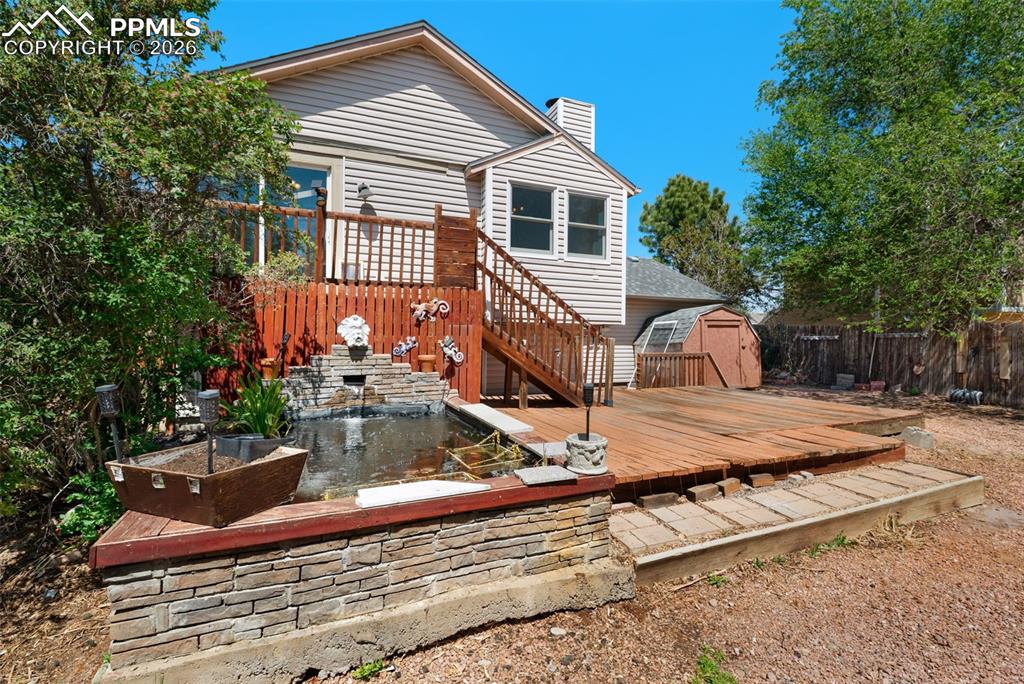 Image 26 of 33: Bathroom