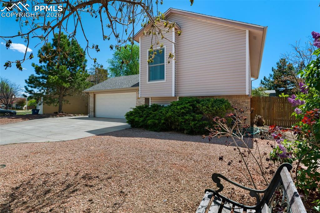 Image 31 of 33: Out Buildings