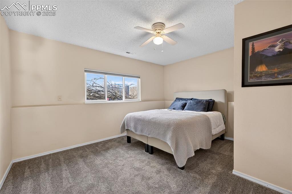 Image 23 of 33: Bedroom