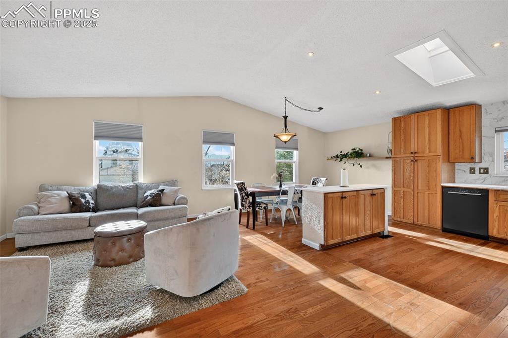 Image 5 of 33: Living Room