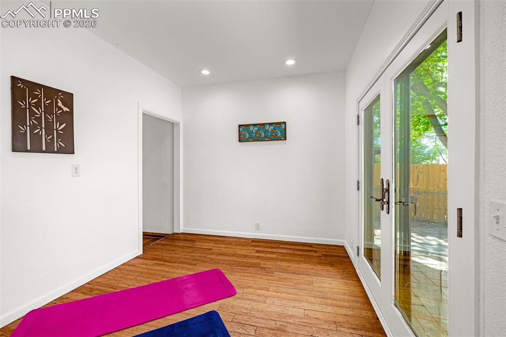 Image 16 of 44: Bonus Room