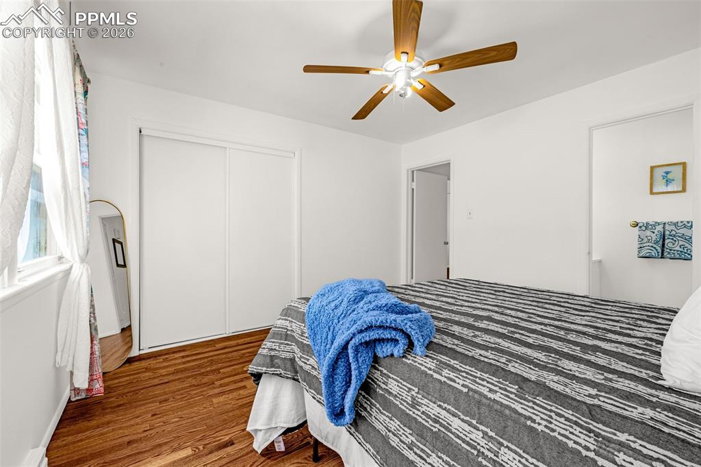 Image 18 of 44: Master Bedroom