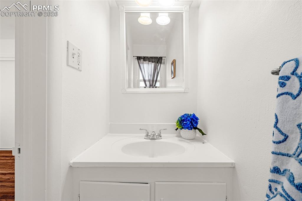 Image 19 of 44: Master Bathroom