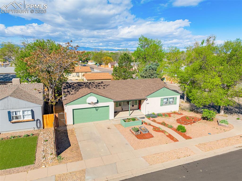 Image 42 of 44: Front of Structure