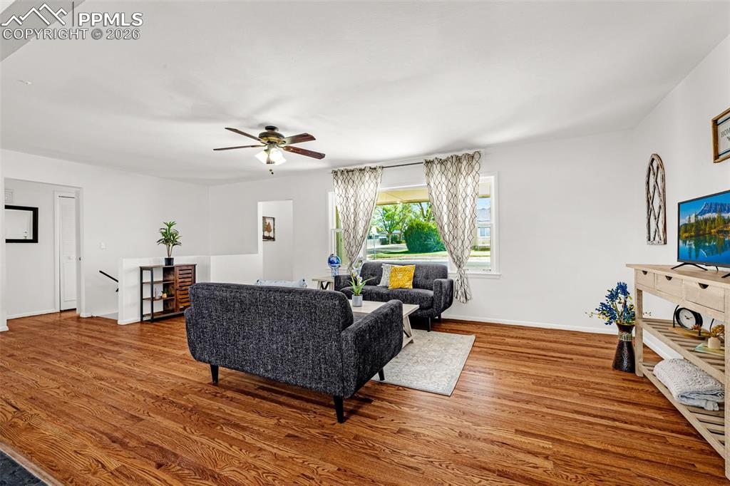 Image 5 of 44: Living Room