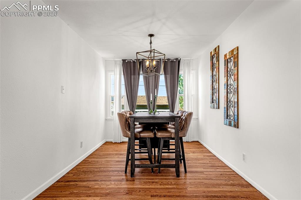 Image 8 of 44: Dining Area