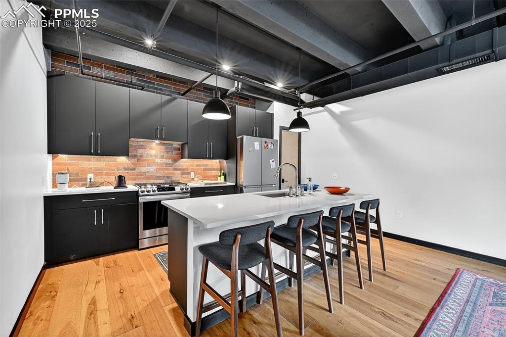 Image 6 of 23: Kitchen