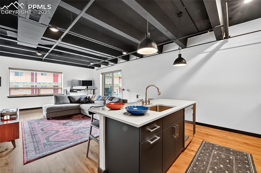 Image 8 of 23: Kitchen