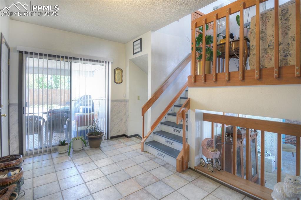 Image 4 of 25: Other