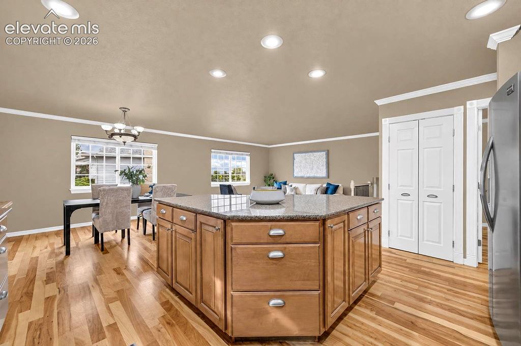 Image 13 of 47: Kitchen