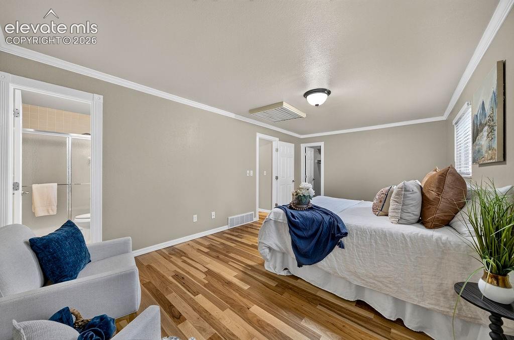 Image 25 of 47: Master Bedroom
