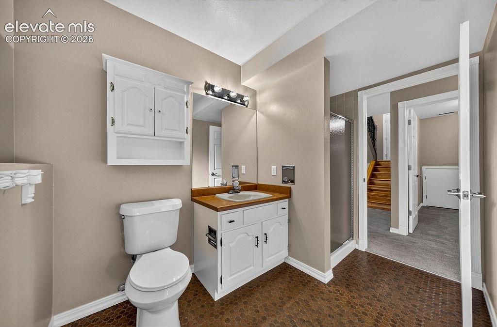 Image 39 of 47: Bathroom