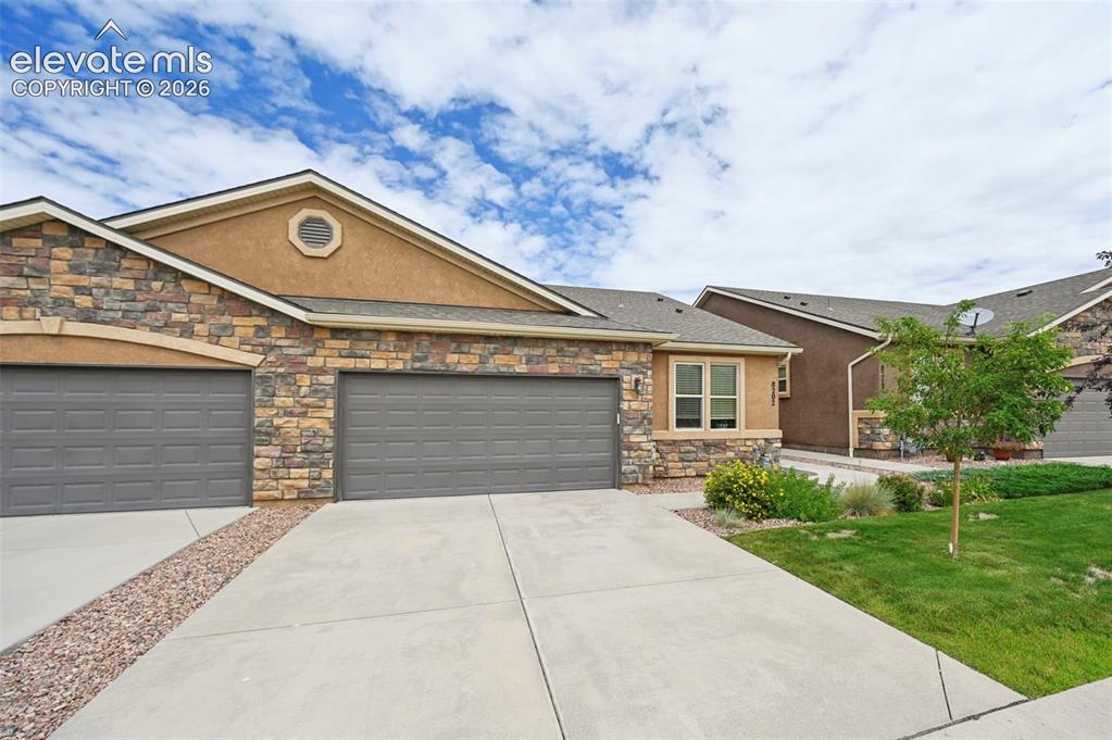 Image 1 of 38: Low-maintenance living in this 3 bedroom, 3 bath townhome with 2-car garage
