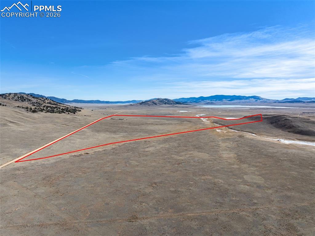 Image 21 of 33: Property Lines are Approximate and not a survey