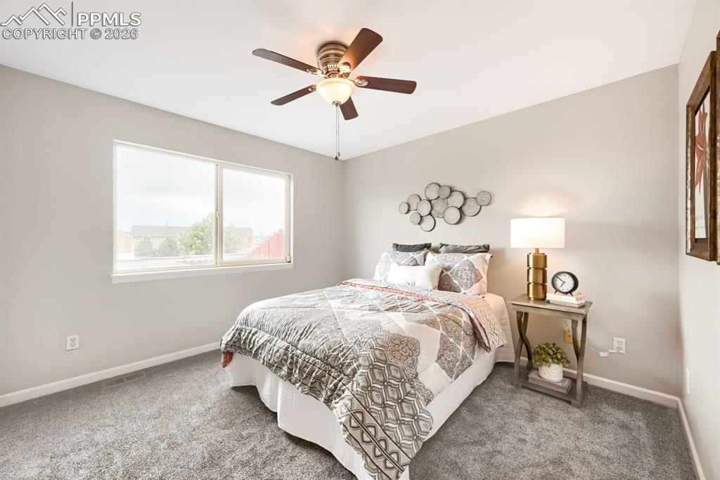 Image 12 of 26: Bedroom