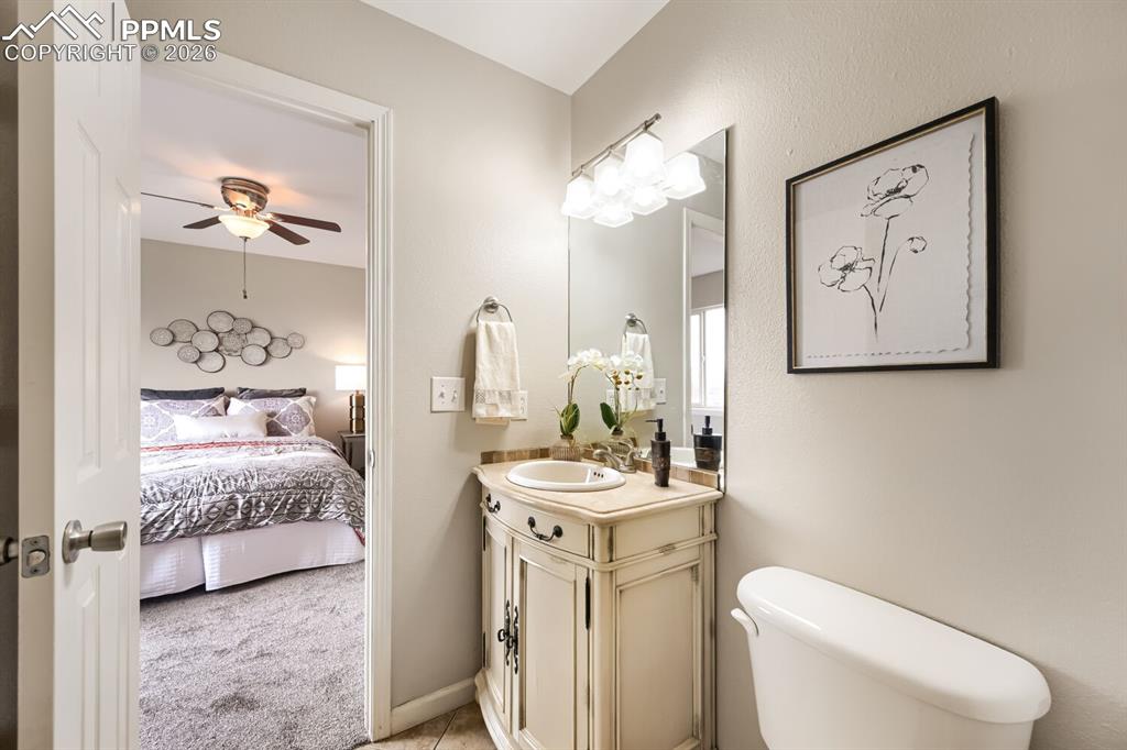 Image 15 of 26: Bathroom