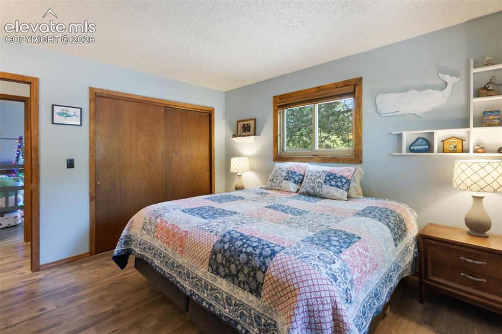 Image 19 of 43: Bedroom