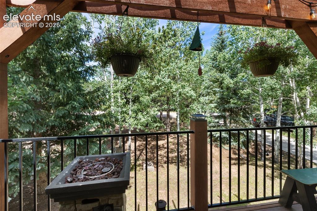 Image 41 of 43: Balcony