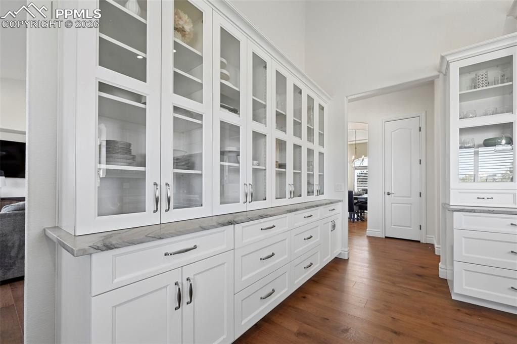 Image 10 of 50: Beautiful built in glass cabinets for all of your lovely dinnerware to be d