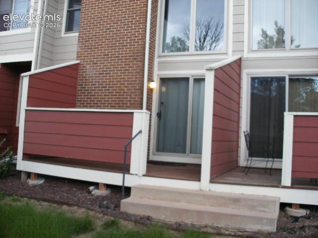 Image 4 of 46: Entry
