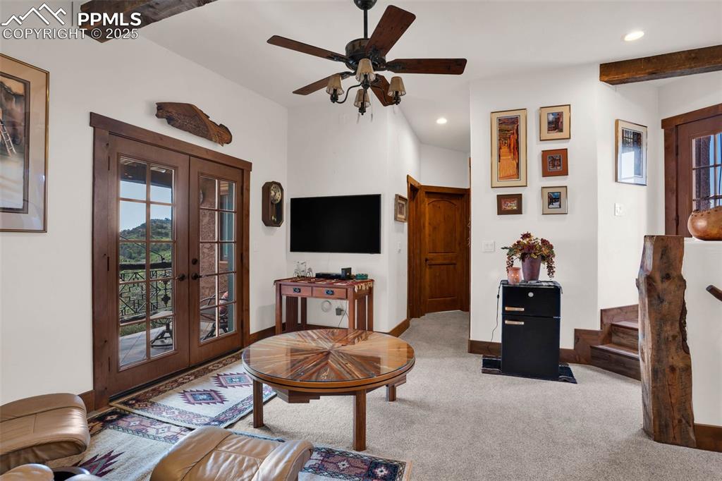 Image 17 of 49: Living Room