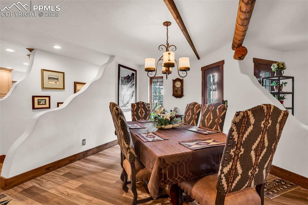 Image 7 of 49: Dining Area