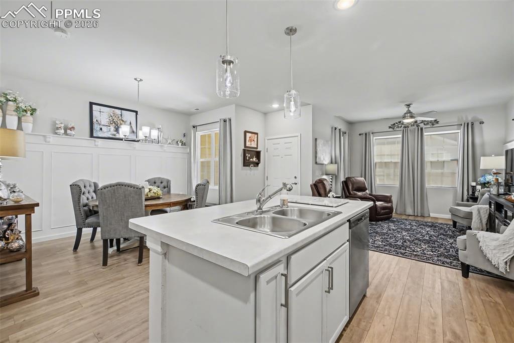 Image 10 of 29: Kitchen