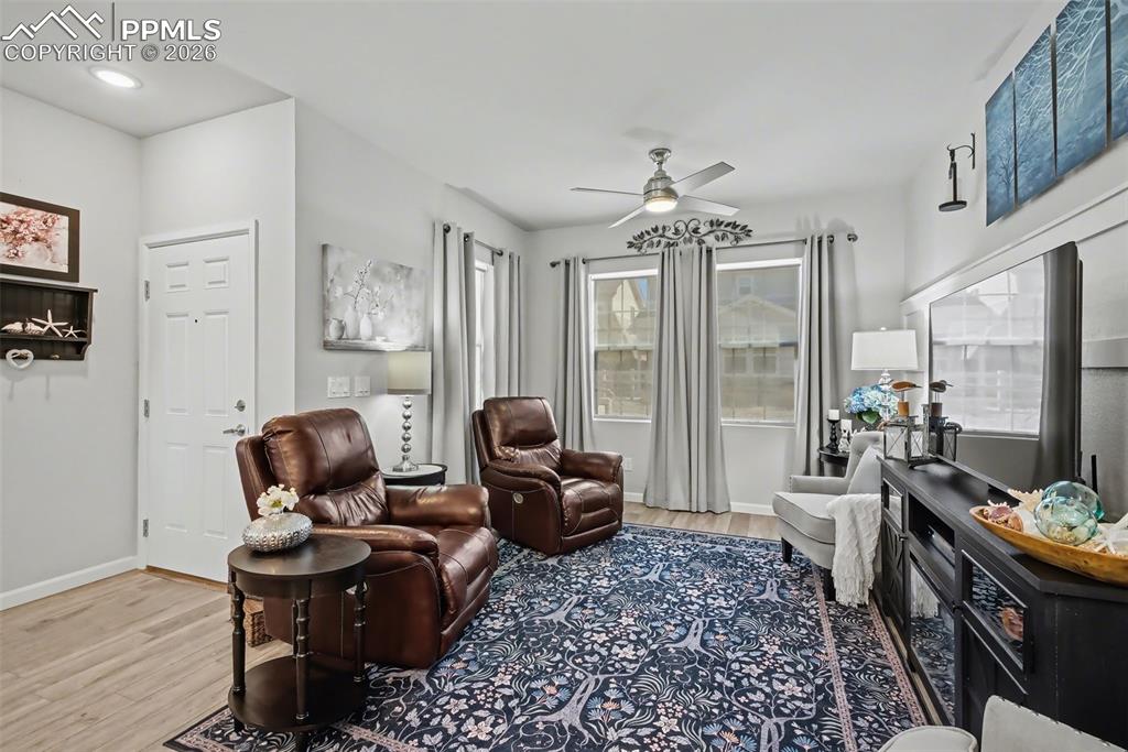 Image 7 of 29: Living Room