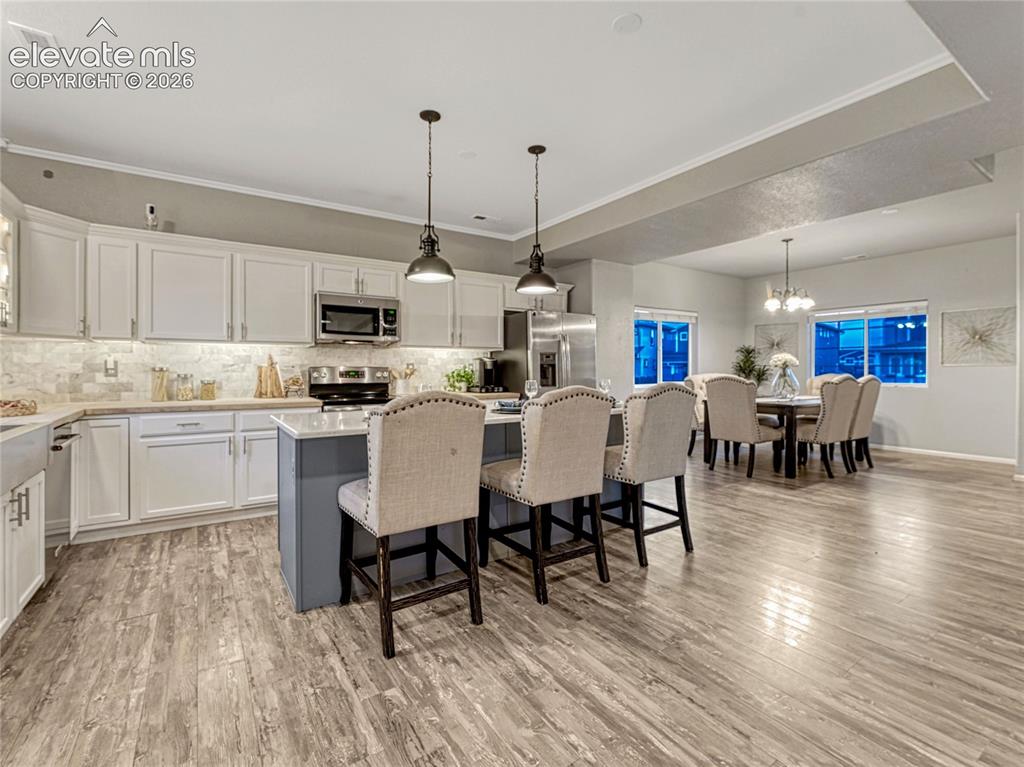 Image 6 of 45: Kitchen