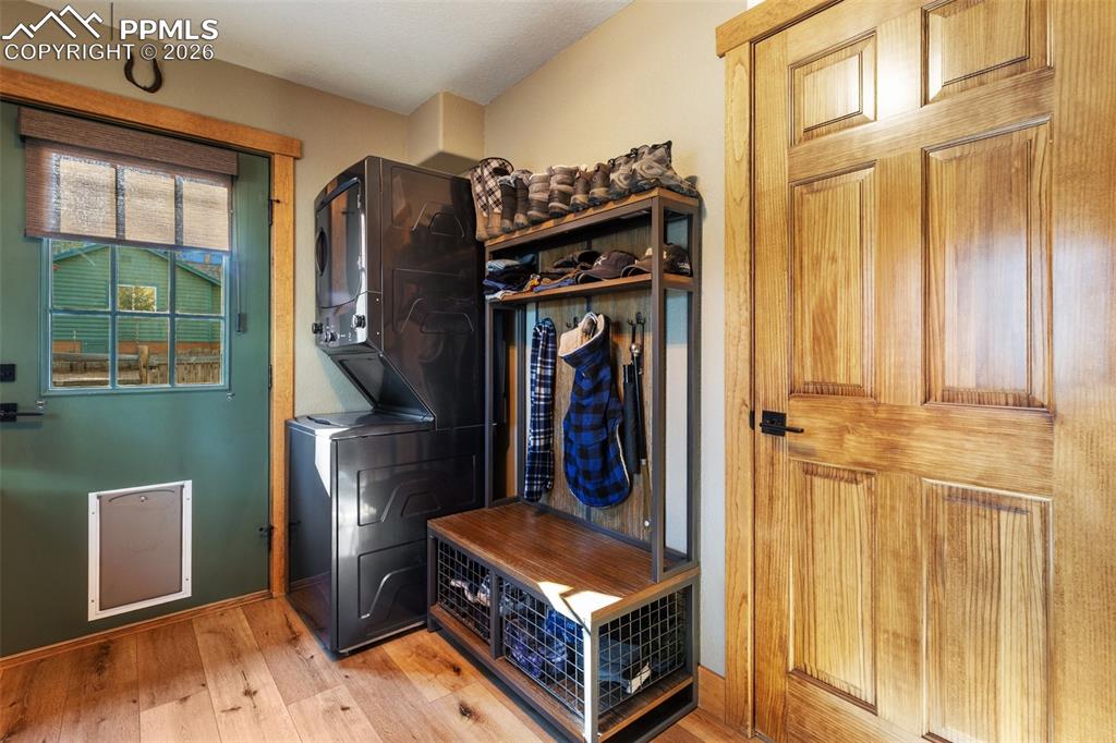 Image 27 of 50: Laundry