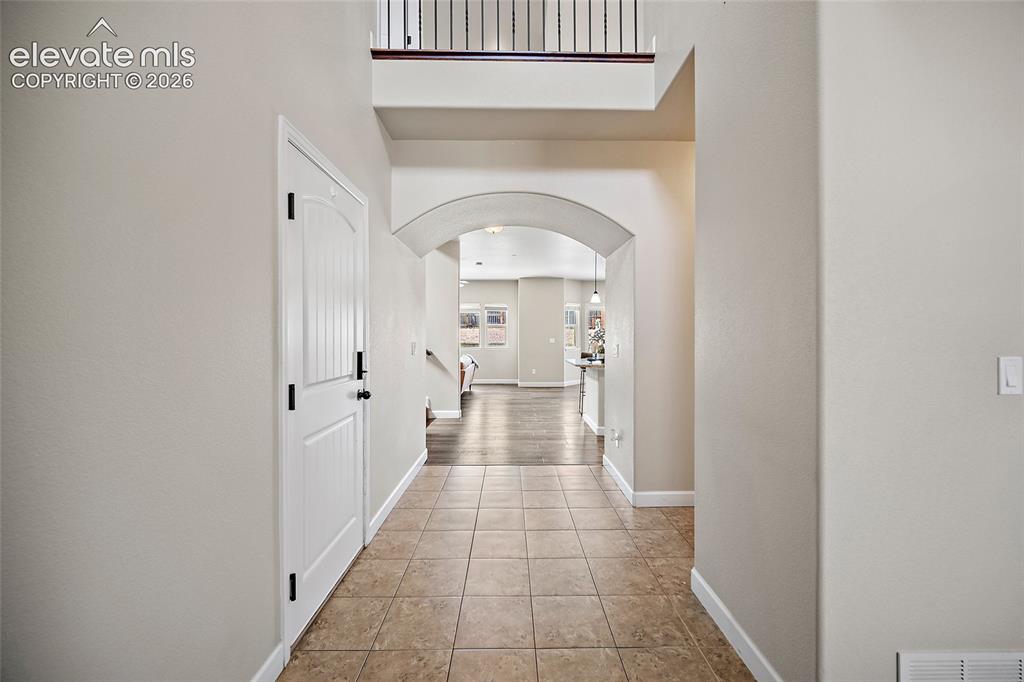 Image 6 of 46: Entry