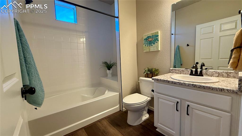 Image 23 of 41: secondary bathroom on main level