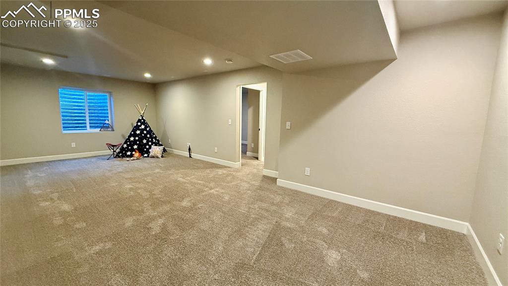 Image 26 of 41: Recreation Room